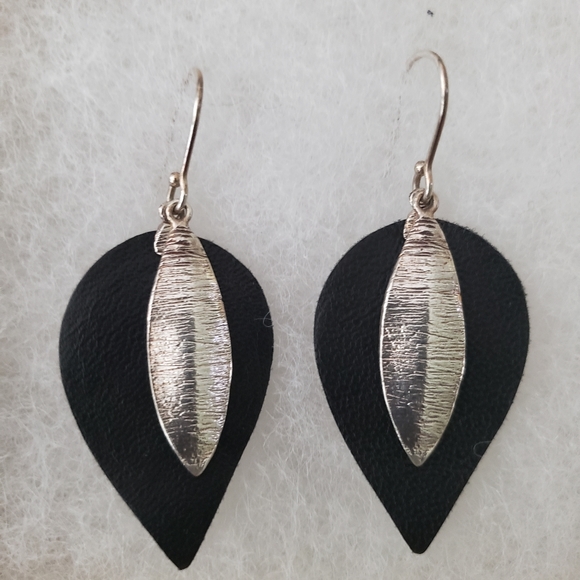 Silpada Set Layered Leaf Leather & Silver Necklace N3224 with Earrings W3274 - Picture 6 of 9